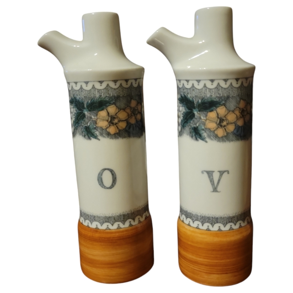 Vtg Burgund Vinegar Cruet & Oil Cruet No Stoppers Bavaria W Germany